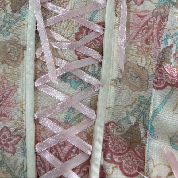 Lover Era Set by Madison Ave size large - Picture 8 of 16